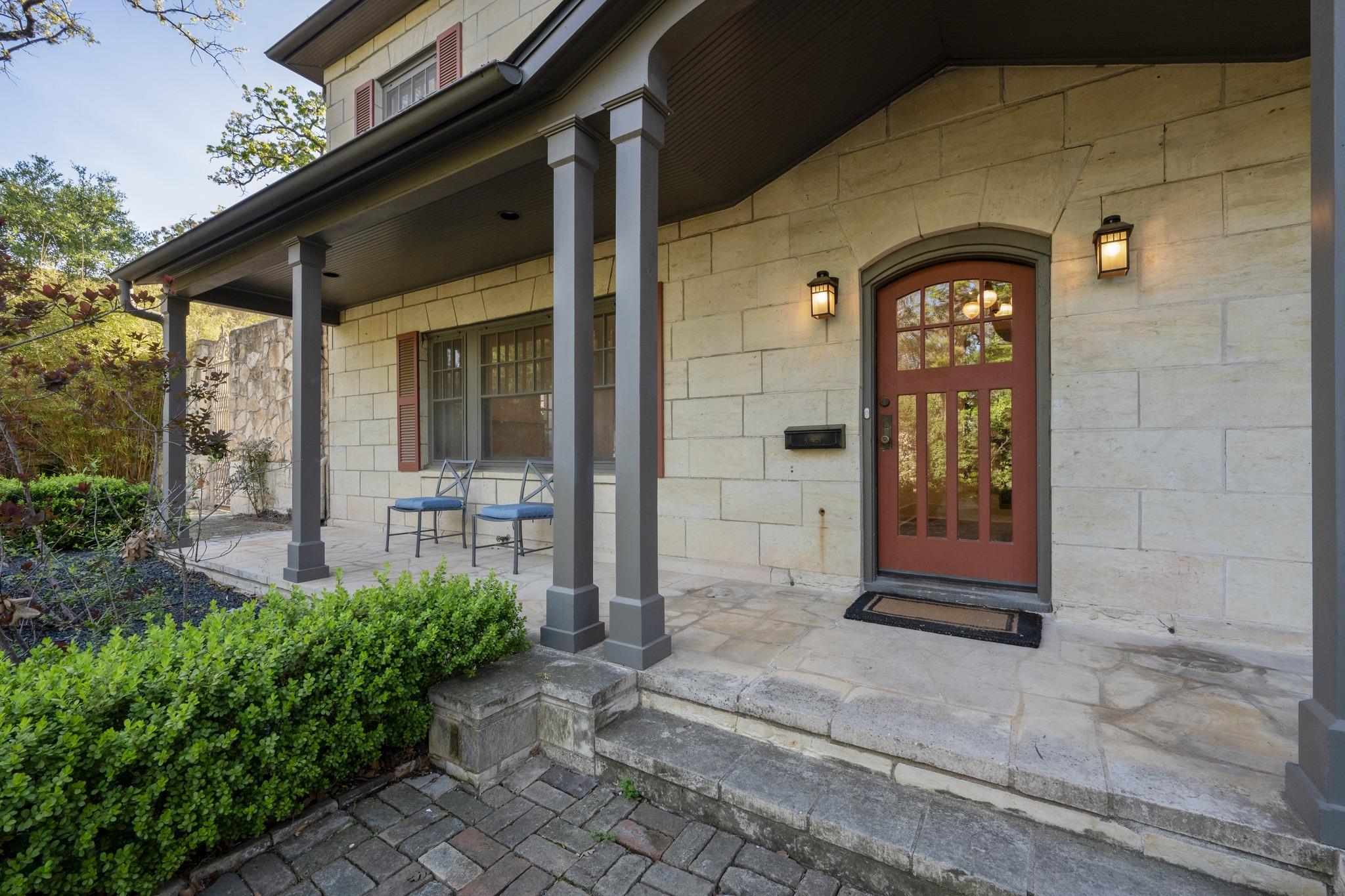 1301 Kent Ln, Austin, TX 78703