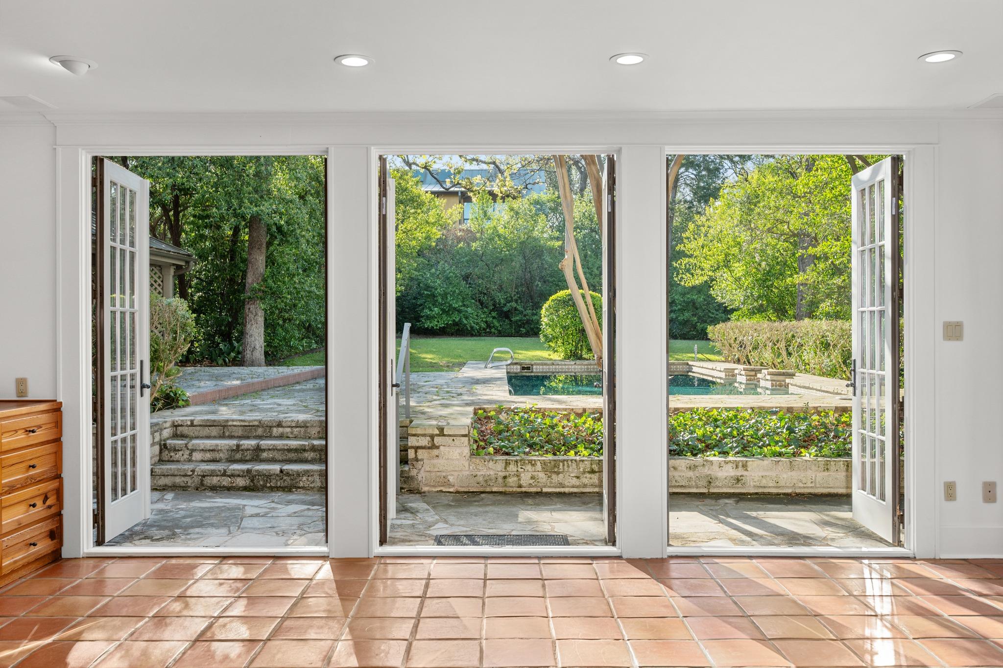 1301 Kent Ln, Austin, TX 78703