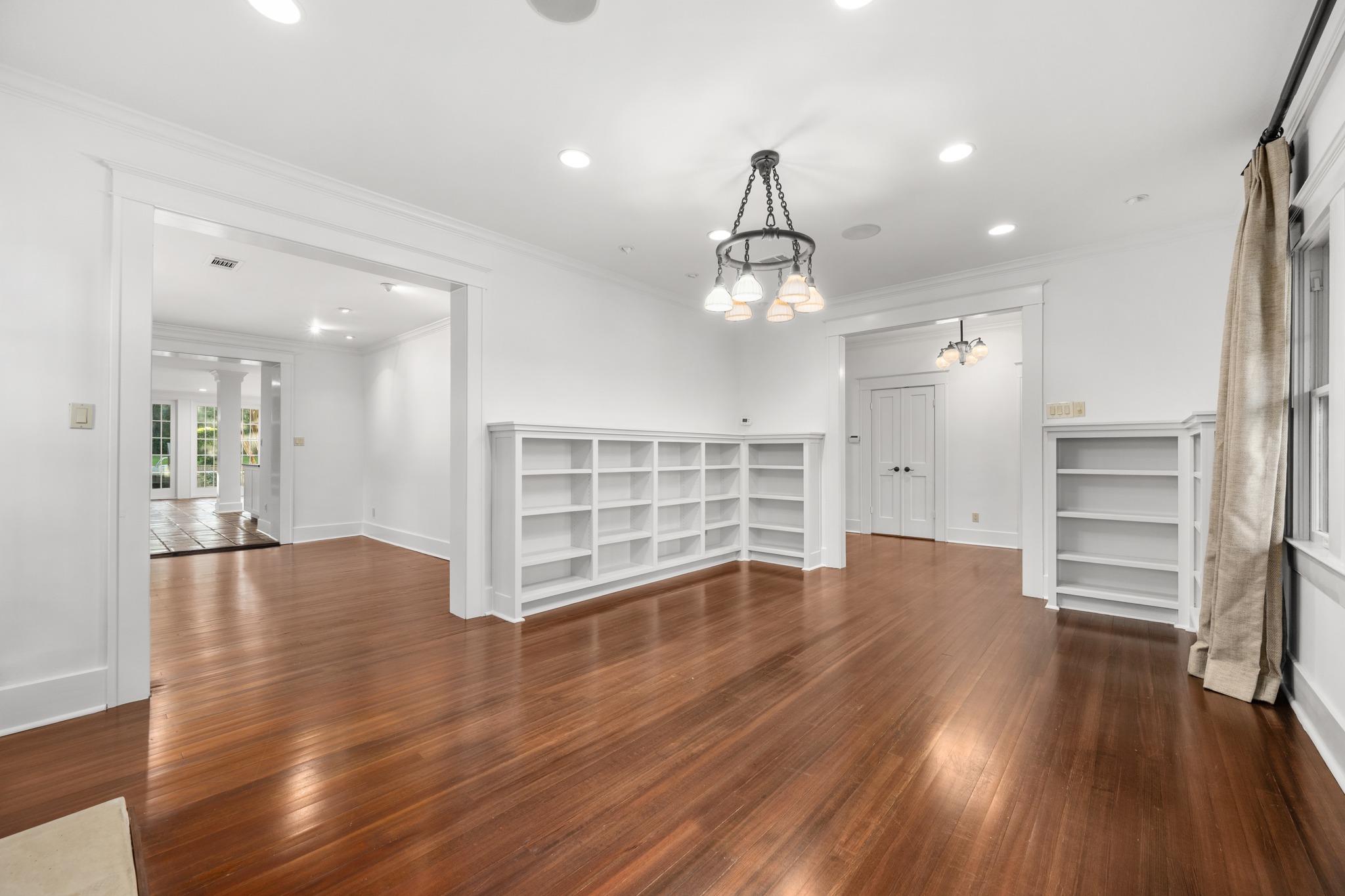 1301 Kent Ln, Austin, TX 78703