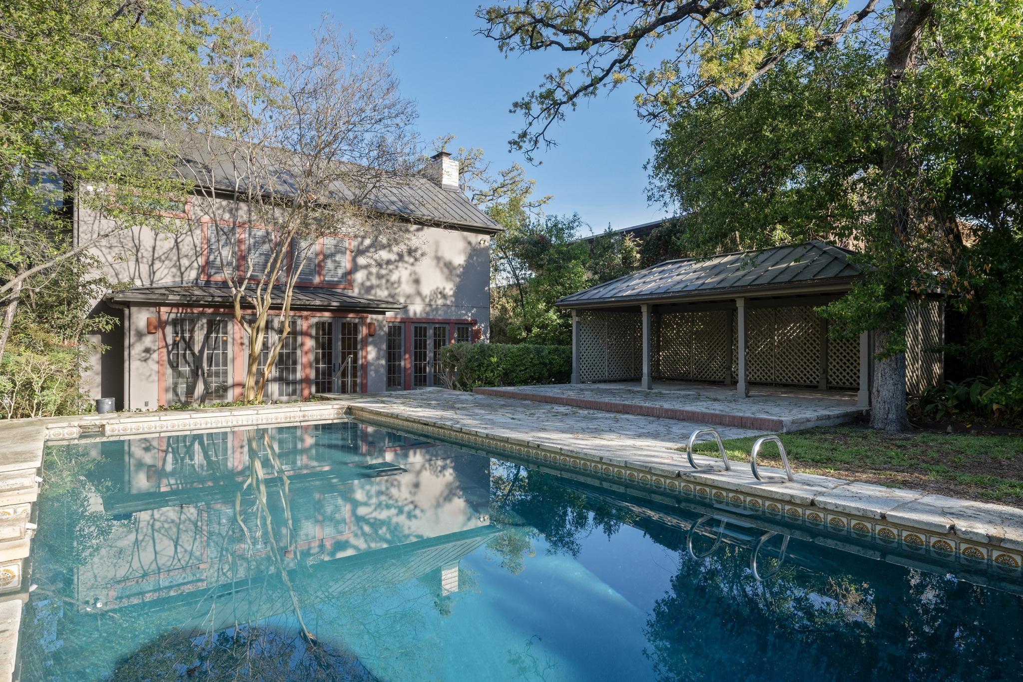 1301 Kent Ln, Austin, TX 78703