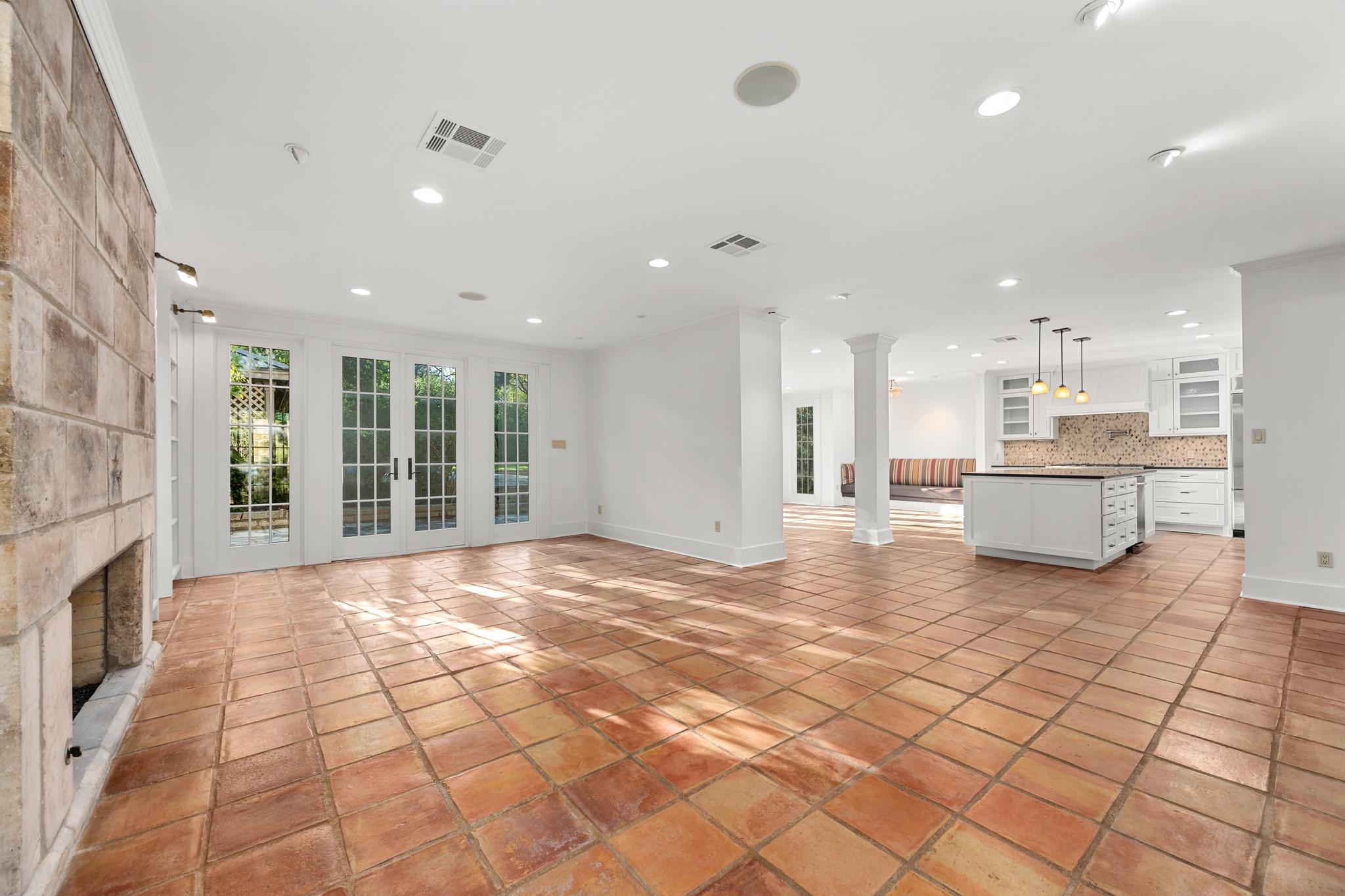 1301 Kent Ln, Austin, TX 78703