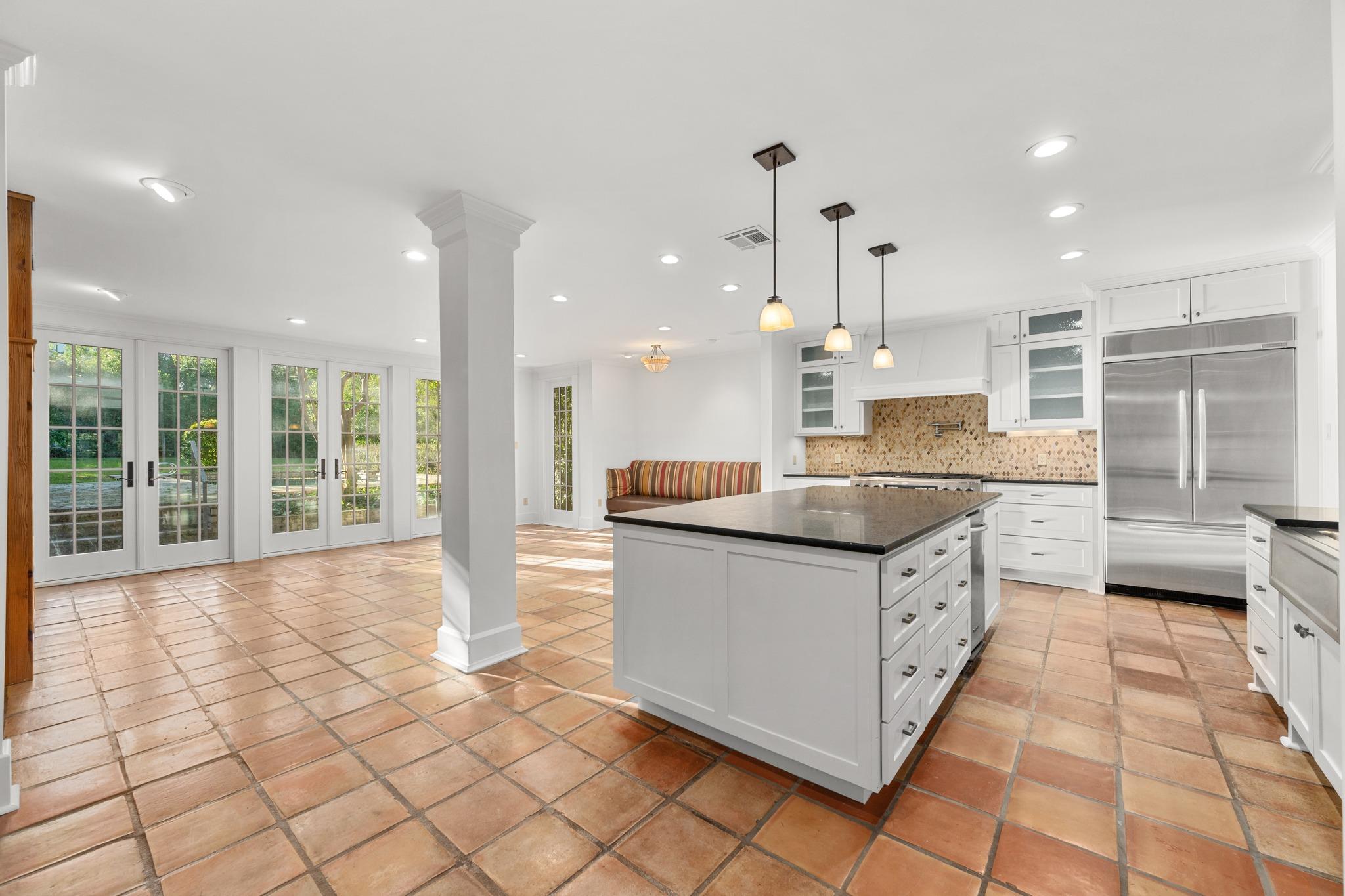 1301 Kent Ln, Austin, TX 78703