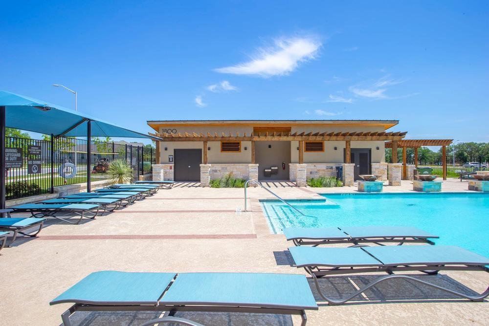 2112 Pecan Island Dr, Leander, TX 78641