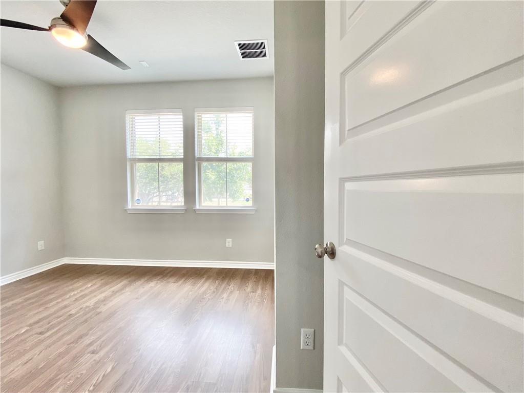 2112 Pecan Island Dr, Leander, TX 78641