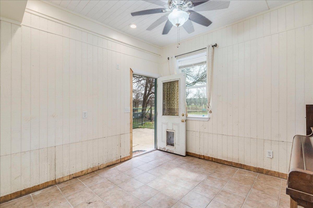 1409 Orchard Dr, Leander, TX 78641