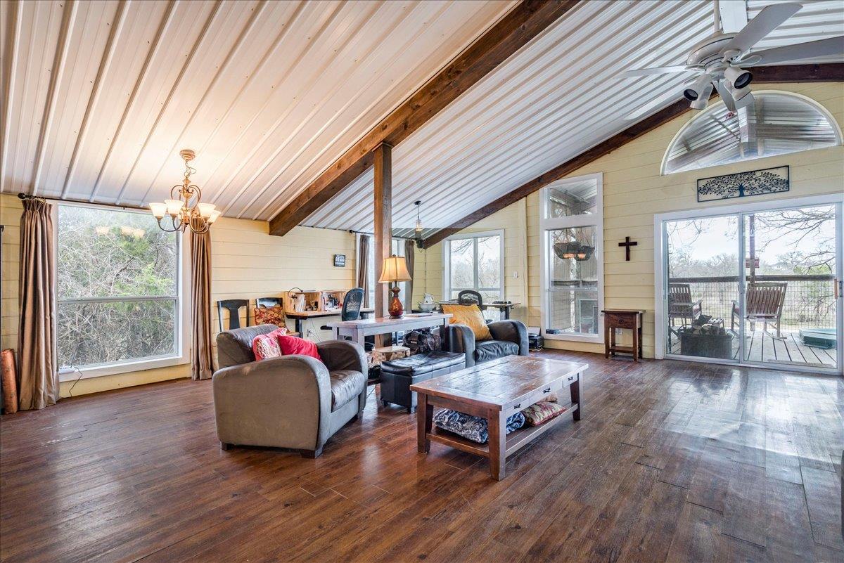 1409 Orchard Dr, Leander, TX 78641