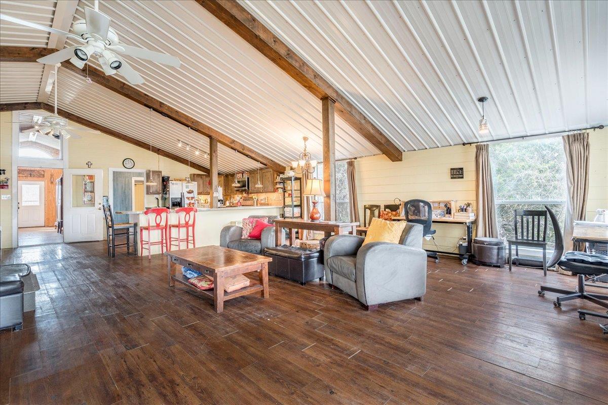 1409 Orchard Dr, Leander, TX 78641