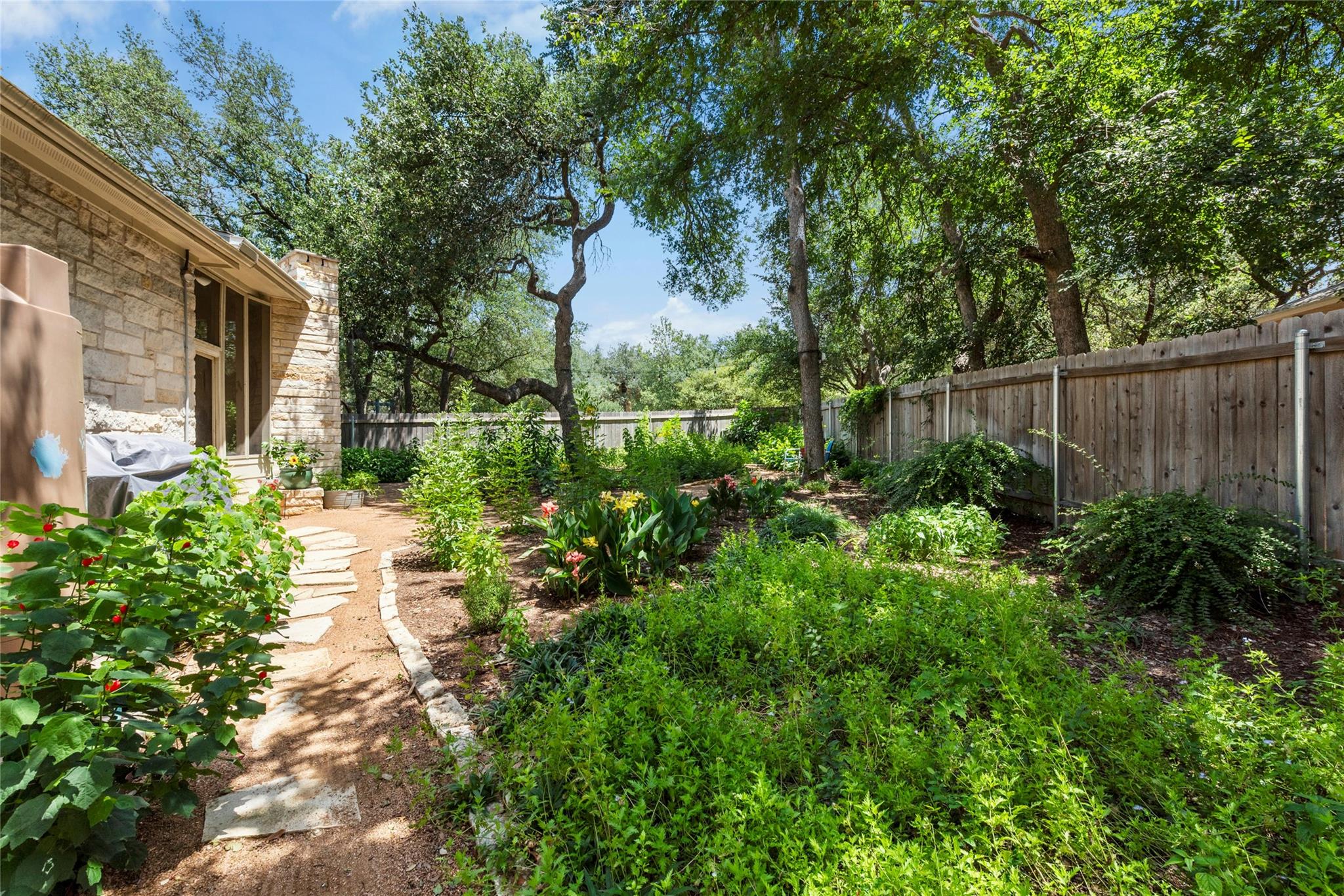 11104 Claro Vista Cv, Austin, TX 78739