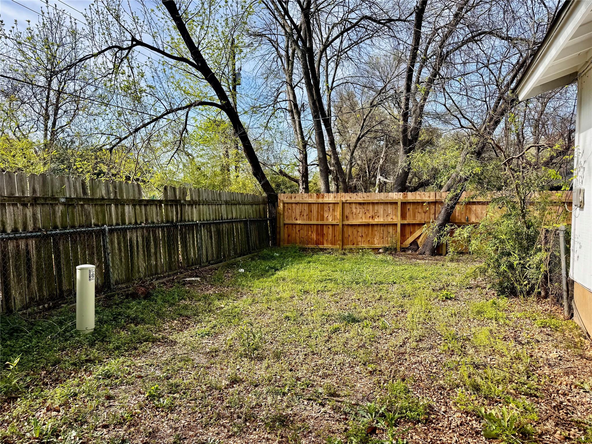 4703 Sagebrush Trl # B, Austin, TX 78745