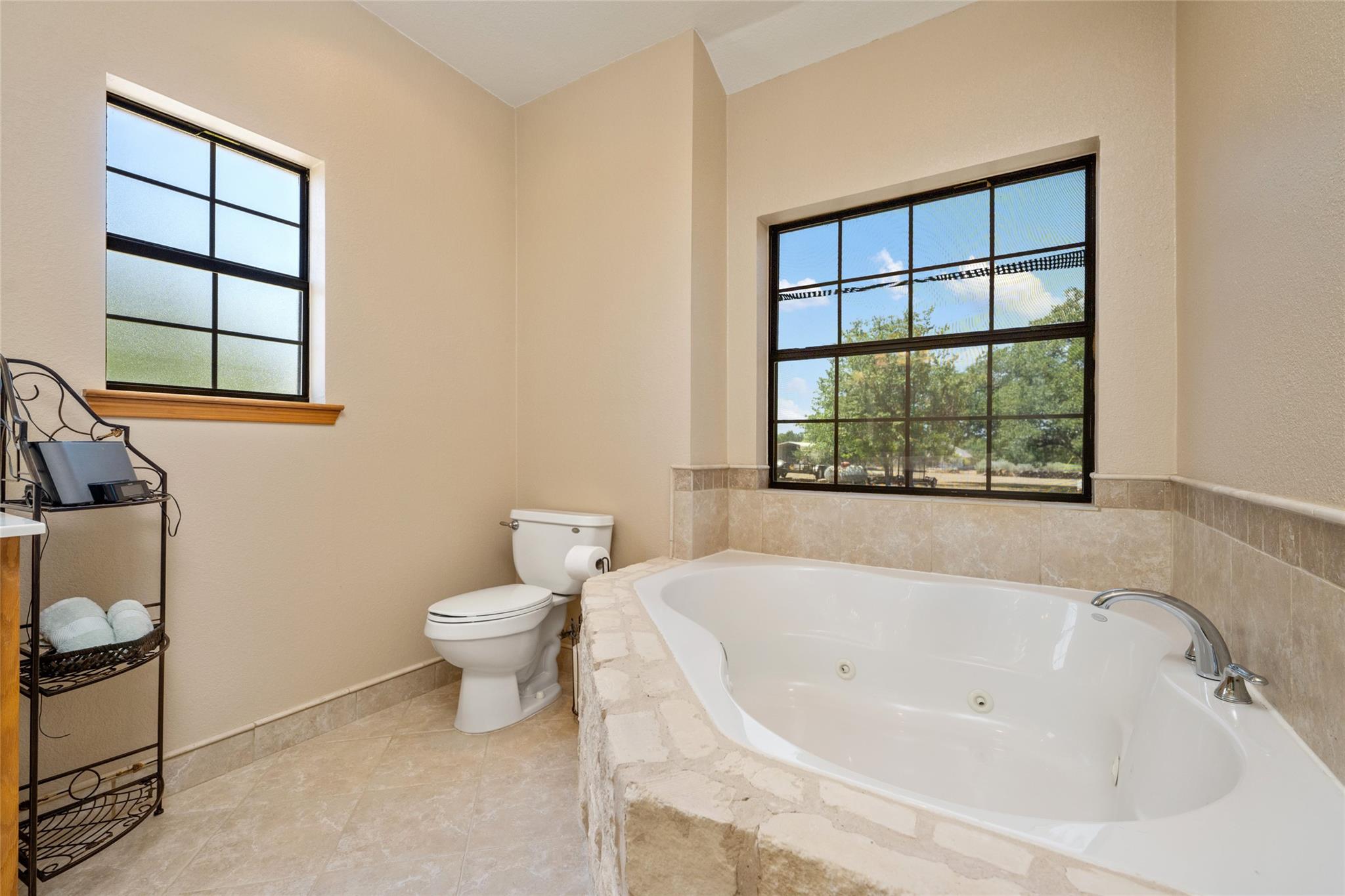 120 Craigen Rd, Liberty Hill, TX 78642