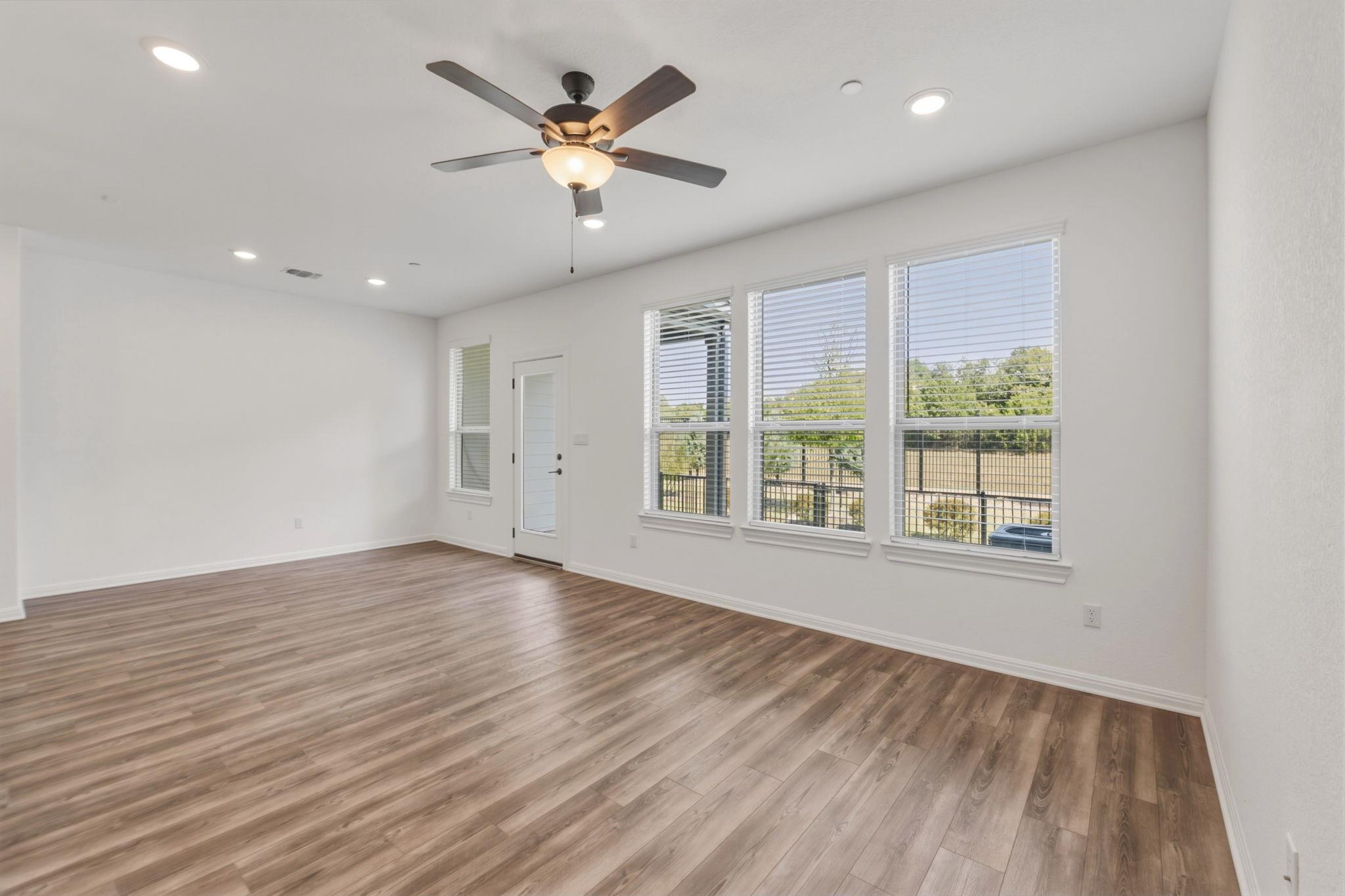 2725 Woodall Dr # 203, Cedar Park, TX 78613