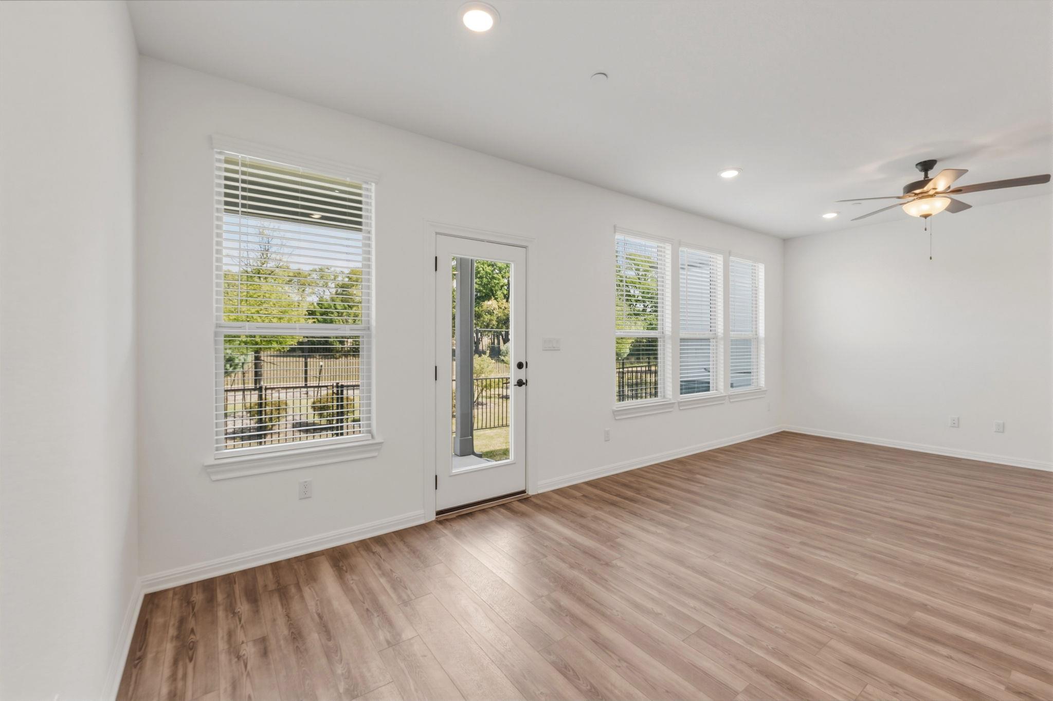 2725 Woodall Dr # 203, Cedar Park, TX 78613