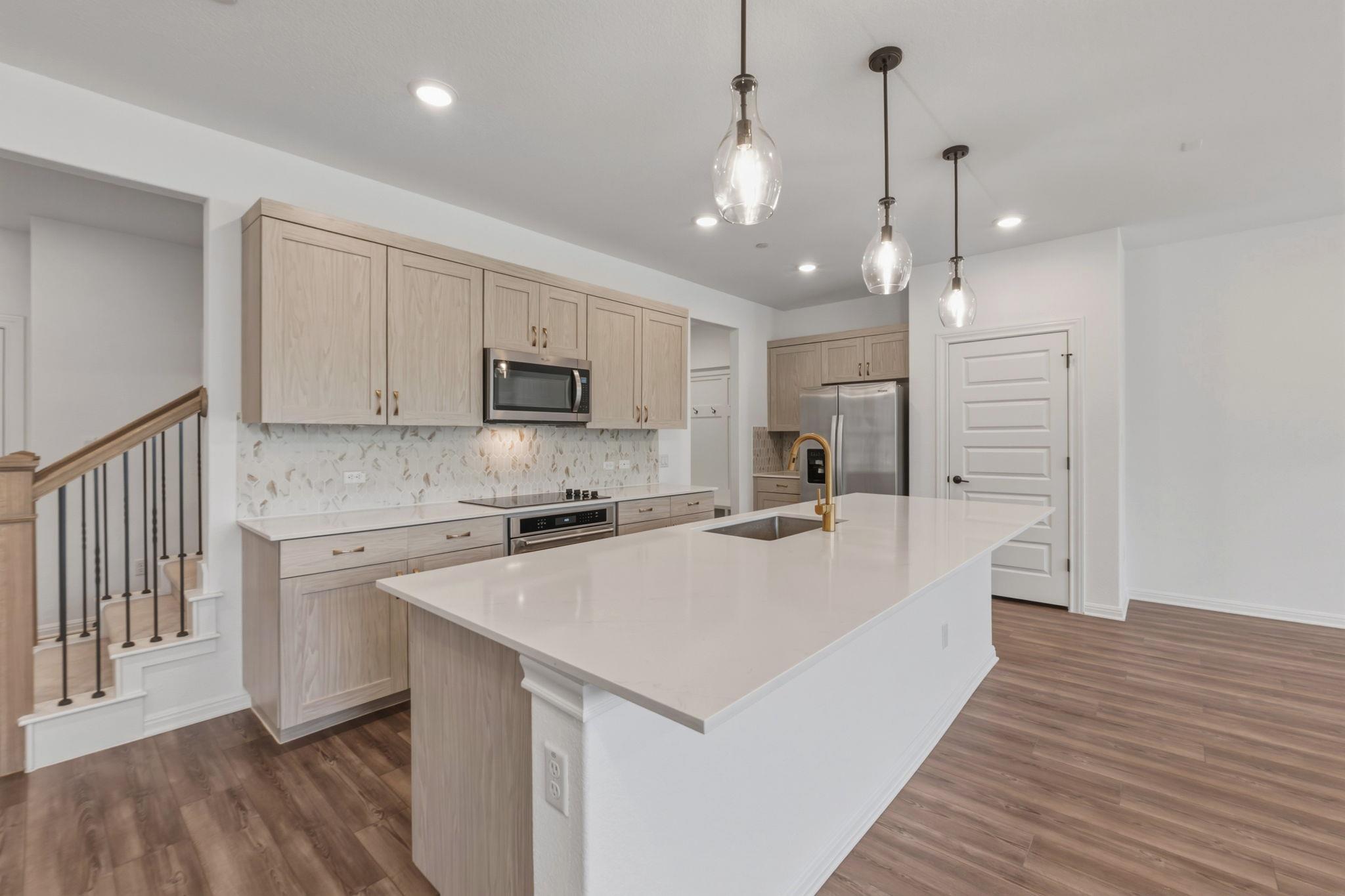 2725 Woodall Dr # 203, Cedar Park, TX 78613