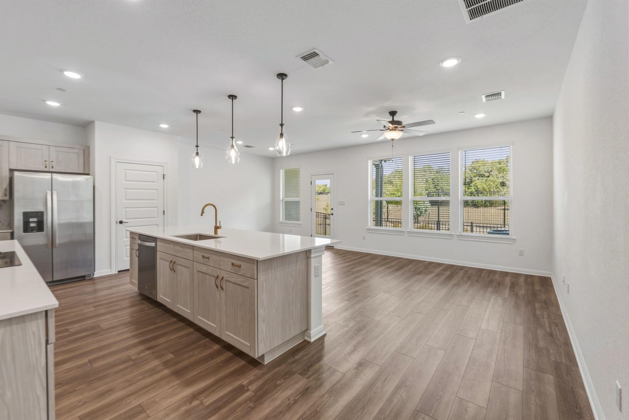 2725 Woodall Dr # 203, Cedar Park, TX 78613