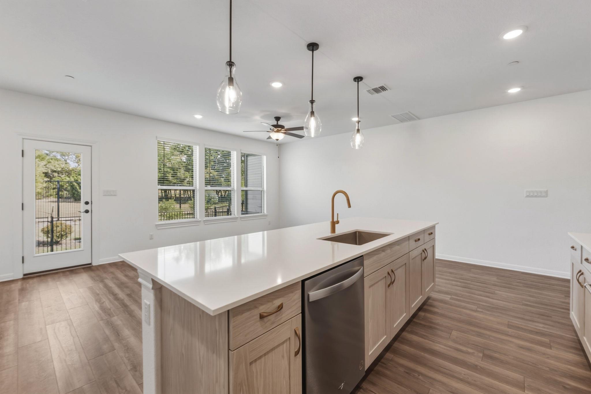 2725 Woodall Dr # 203, Cedar Park, TX 78613