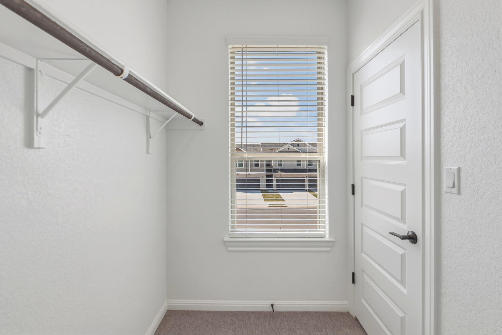 2725 Woodall Dr # 203, Cedar Park, TX 78613