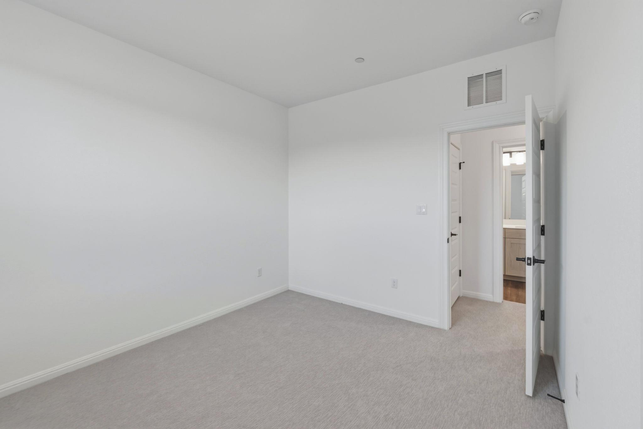 2725 Woodall Dr # 203, Cedar Park, TX 78613