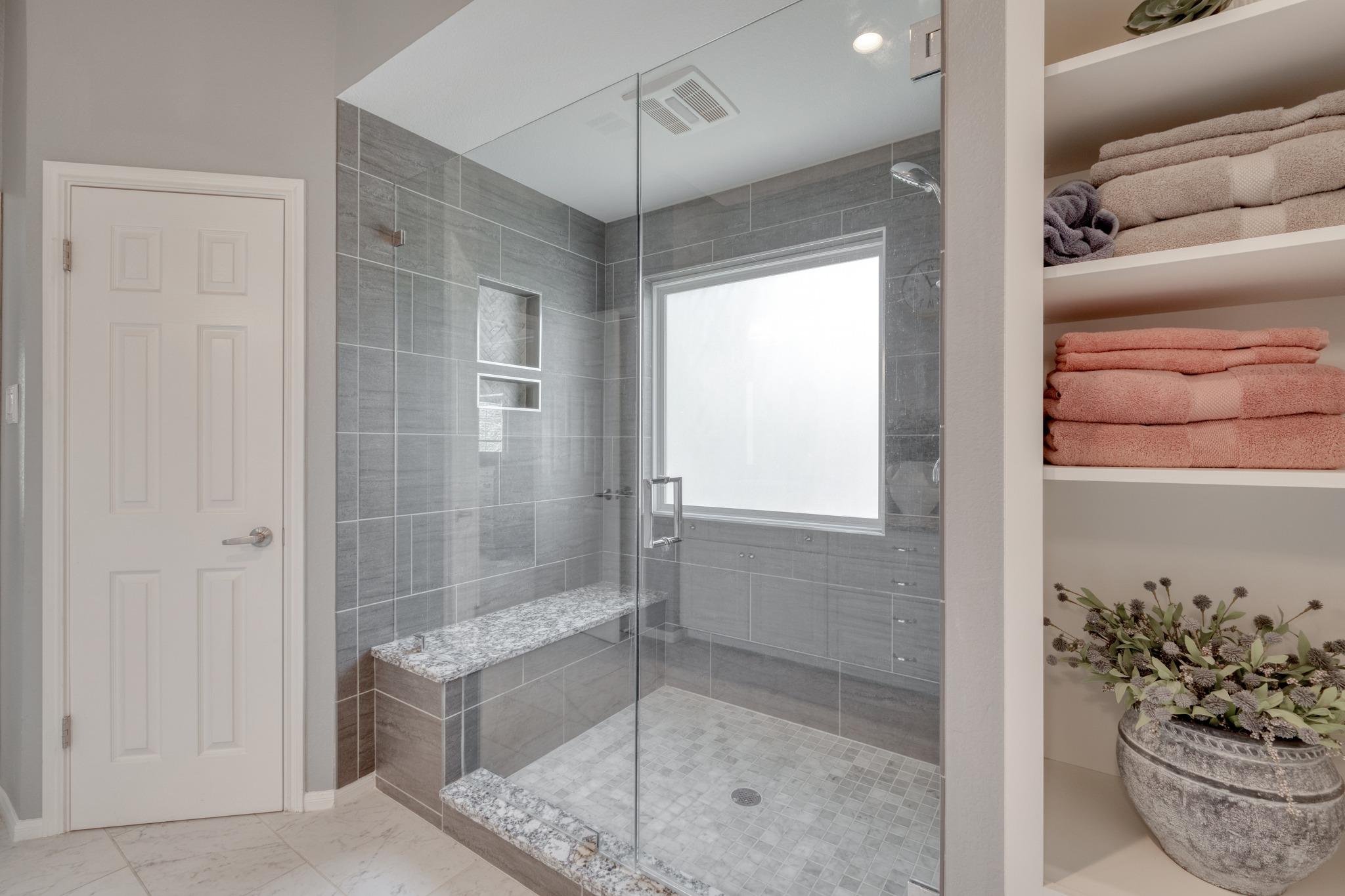 8221 Fern Bluff Ave, Round Rock, TX 78681