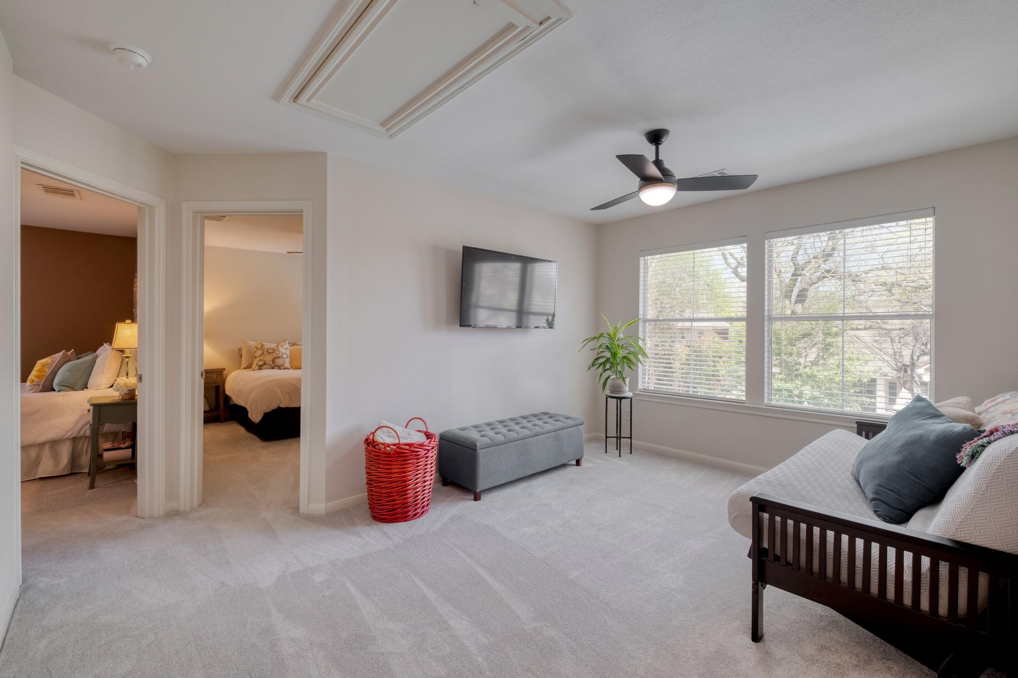 8221 Fern Bluff Ave, Round Rock, TX 78681