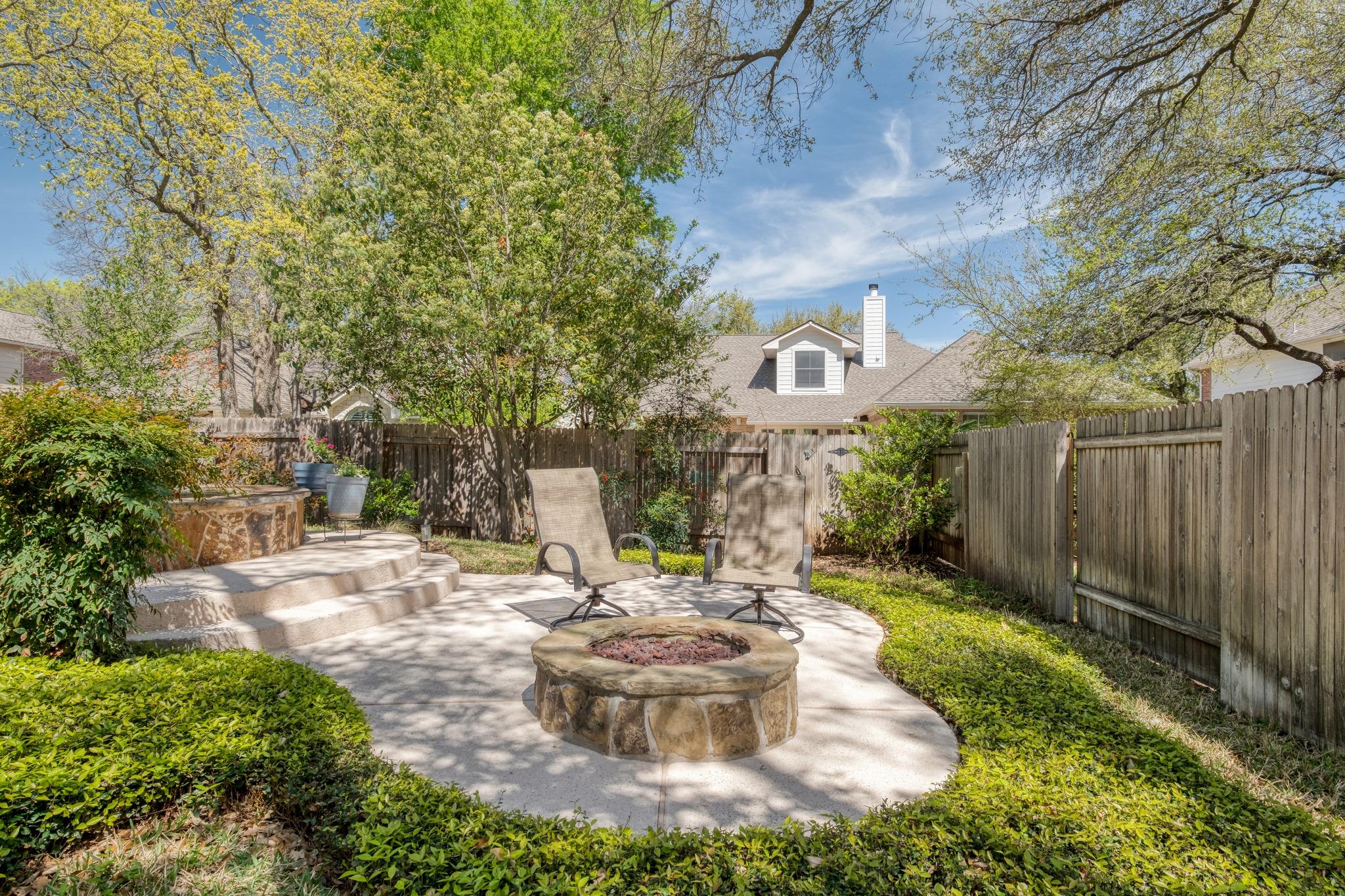 8221 Fern Bluff Ave, Round Rock, TX 78681