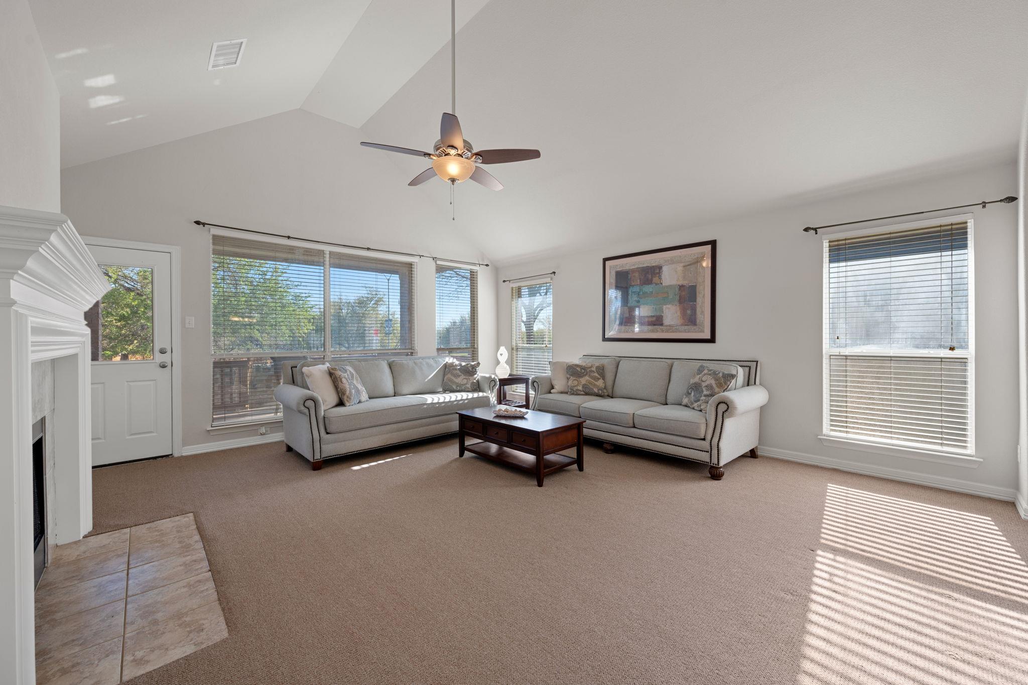 2221 Village View Loop, Pflugerville, TX 78660