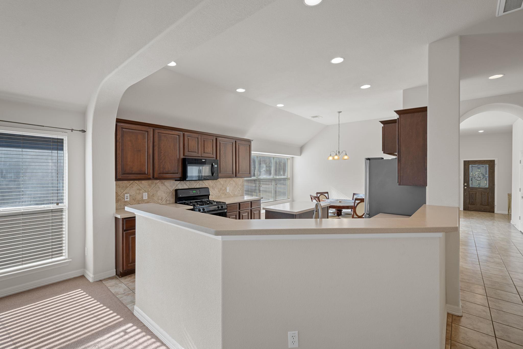 2221 Village View Loop, Pflugerville, TX 78660