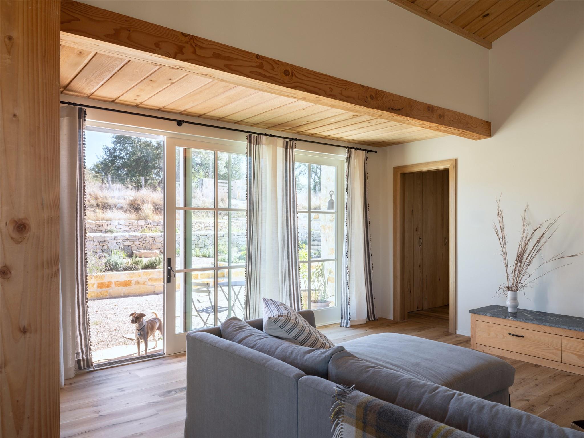 1934 N Walnut Springs Rd, Johnson City, TX 78636