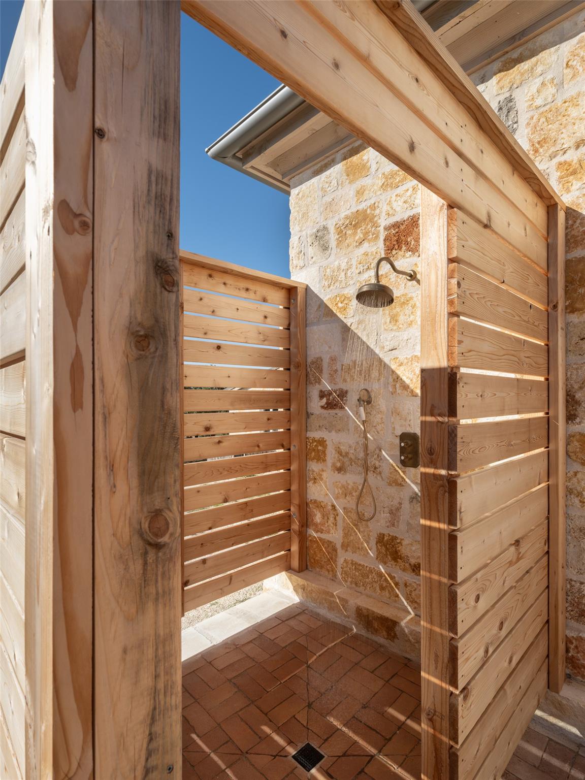 1934 N Walnut Springs Rd, Johnson City, TX 78636