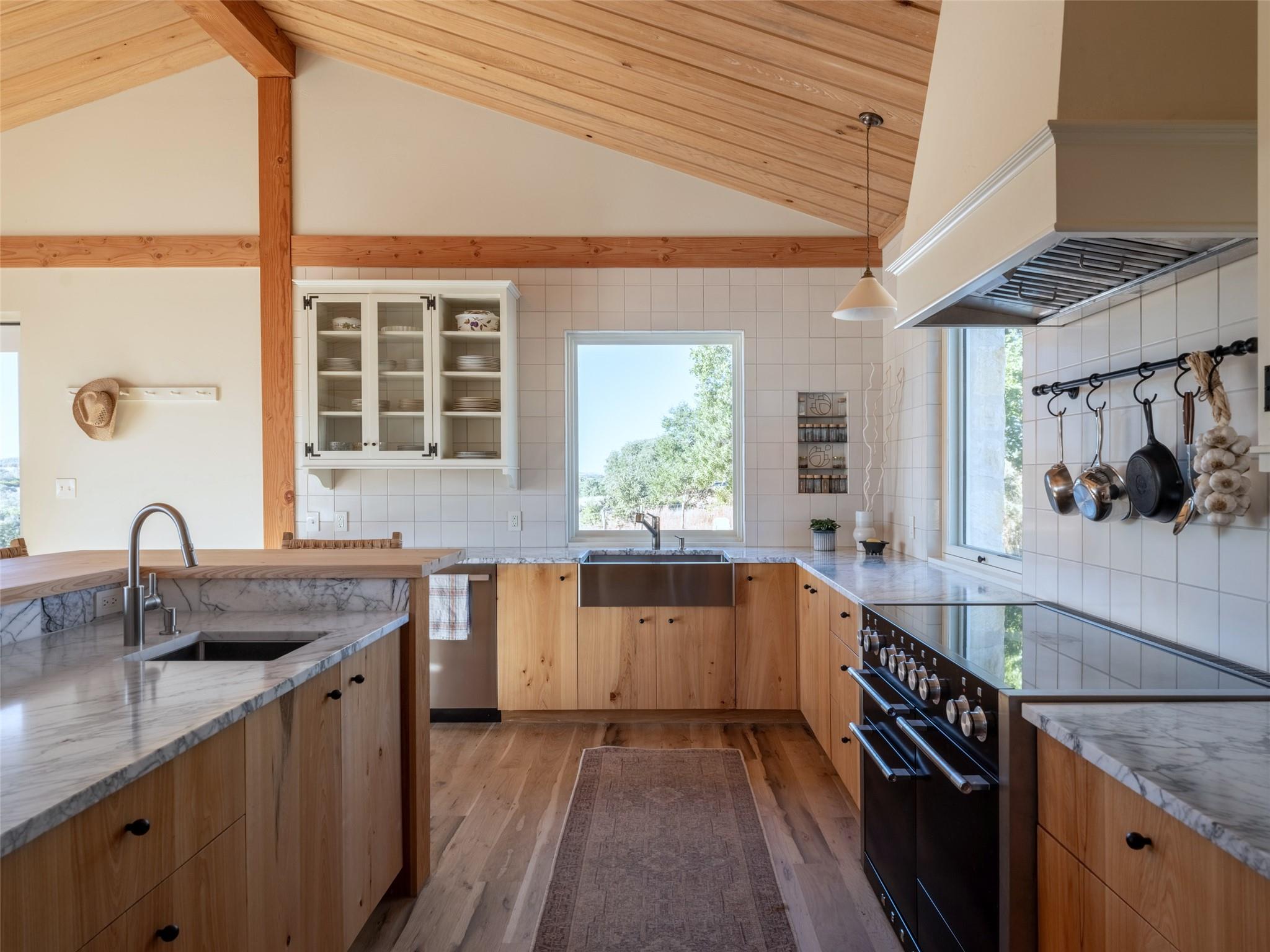 1934 N Walnut Springs Rd, Johnson City, TX 78636