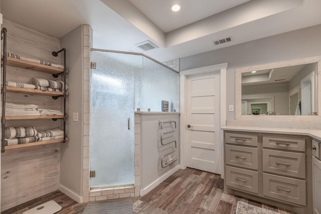 579 Triple S Trl, Johnson City, TX 78636