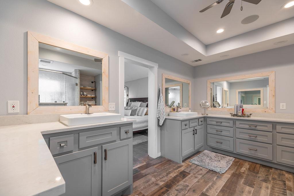 579 Triple S Trl, Johnson City, TX 78636