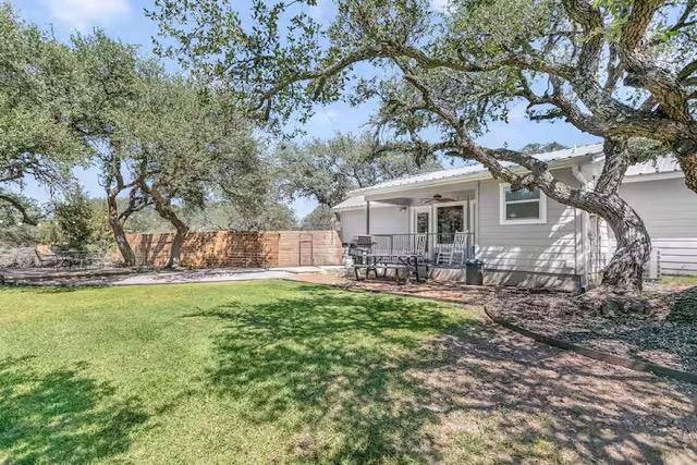 579 Triple S Trl, Johnson City, TX 78636