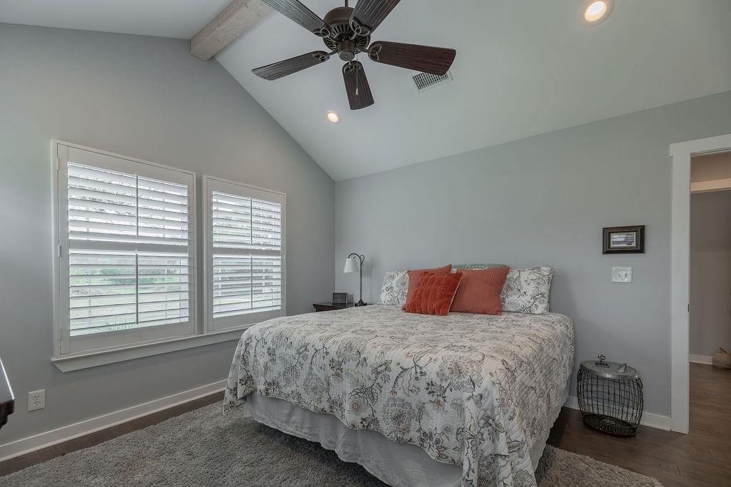 579 Triple S Trl, Johnson City, TX 78636