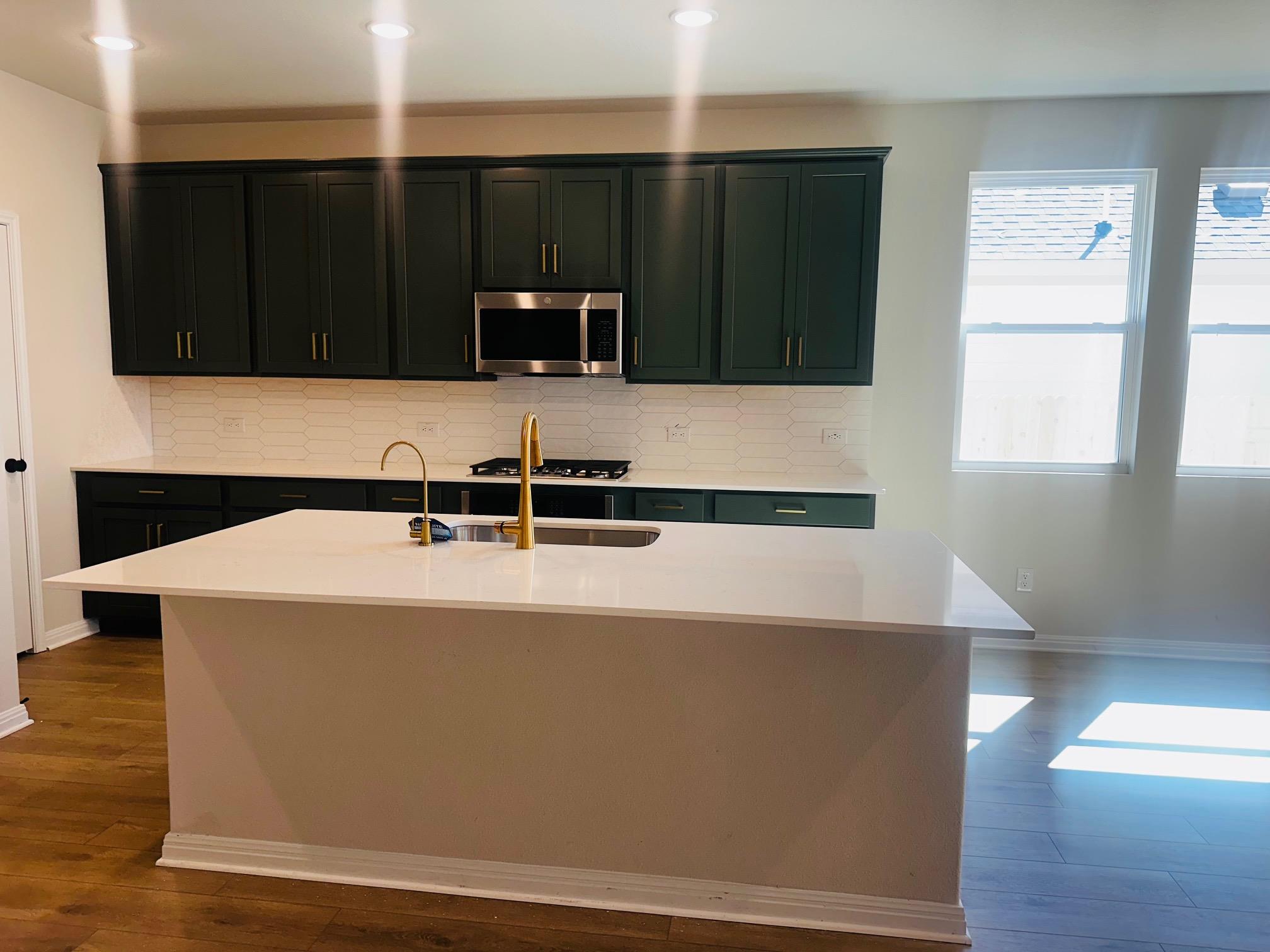 153 Jans Way, Hutto, TX 78626