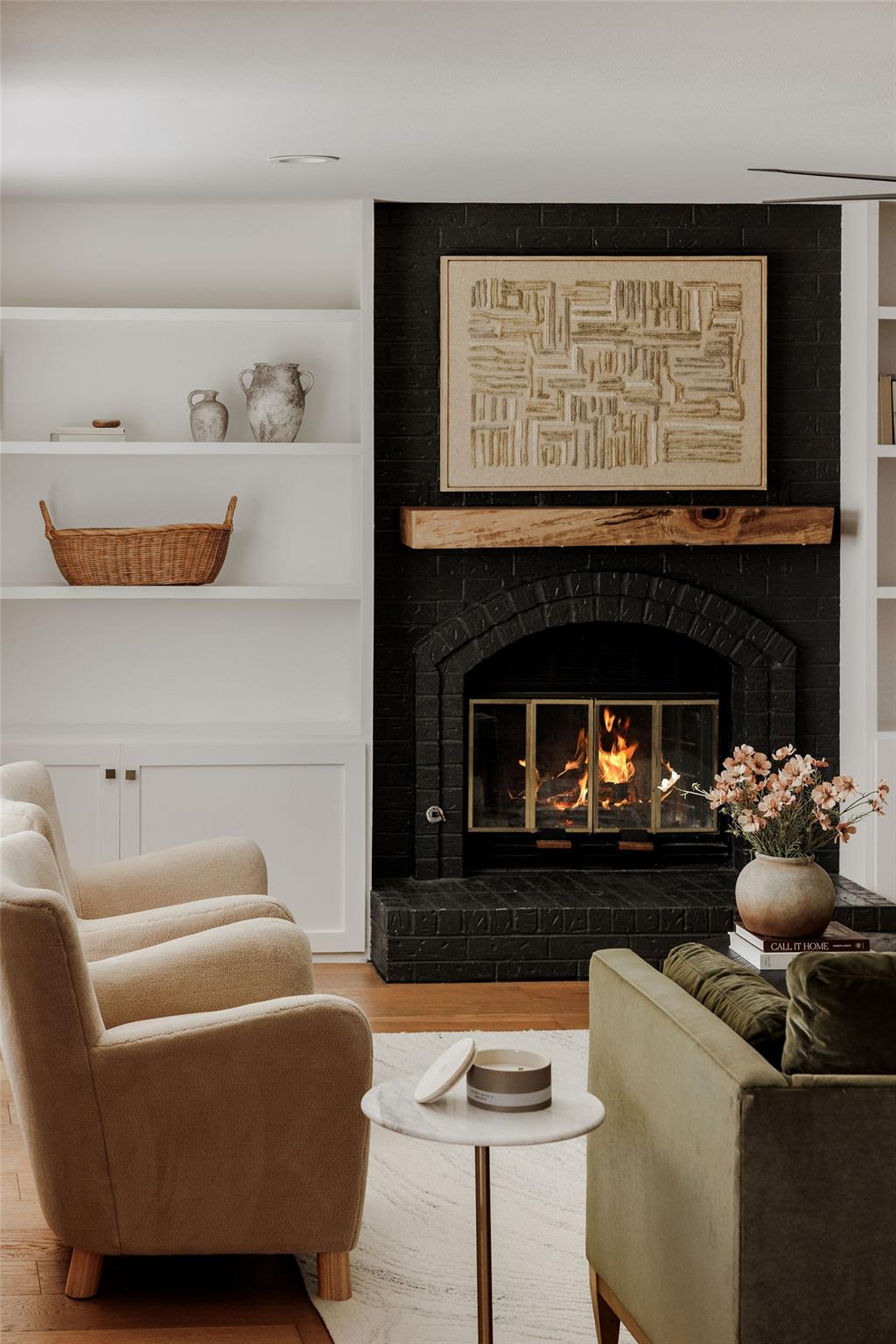 7402 Whistlestop Dr, Austin, TX 78749