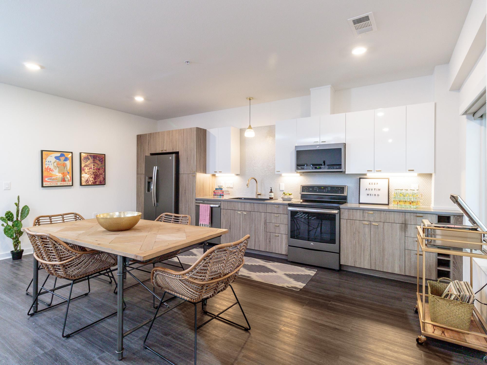 4361 S Congress Ave # 124, Austin, TX 78745