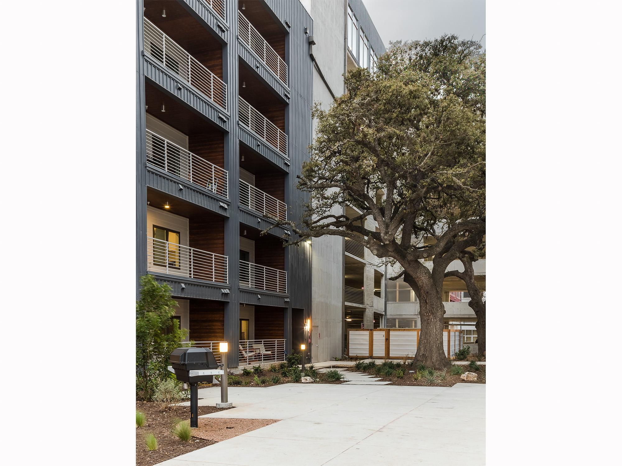 4361 S Congress Ave # 124, Austin, TX 78745