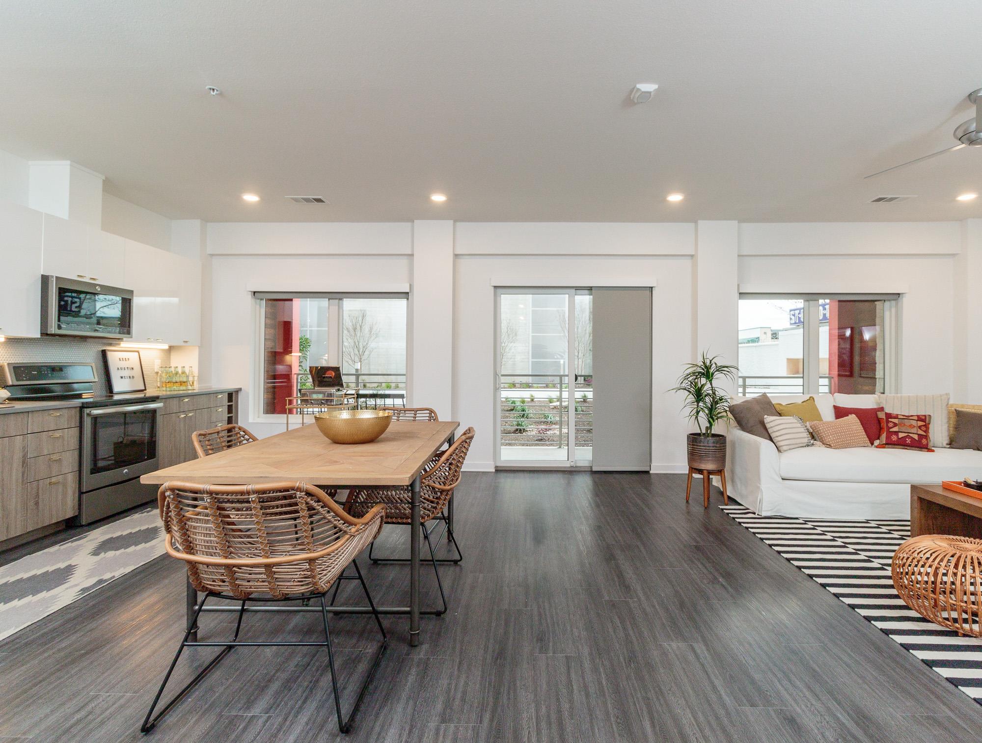 4361 S Congress Ave # 124, Austin, TX 78745