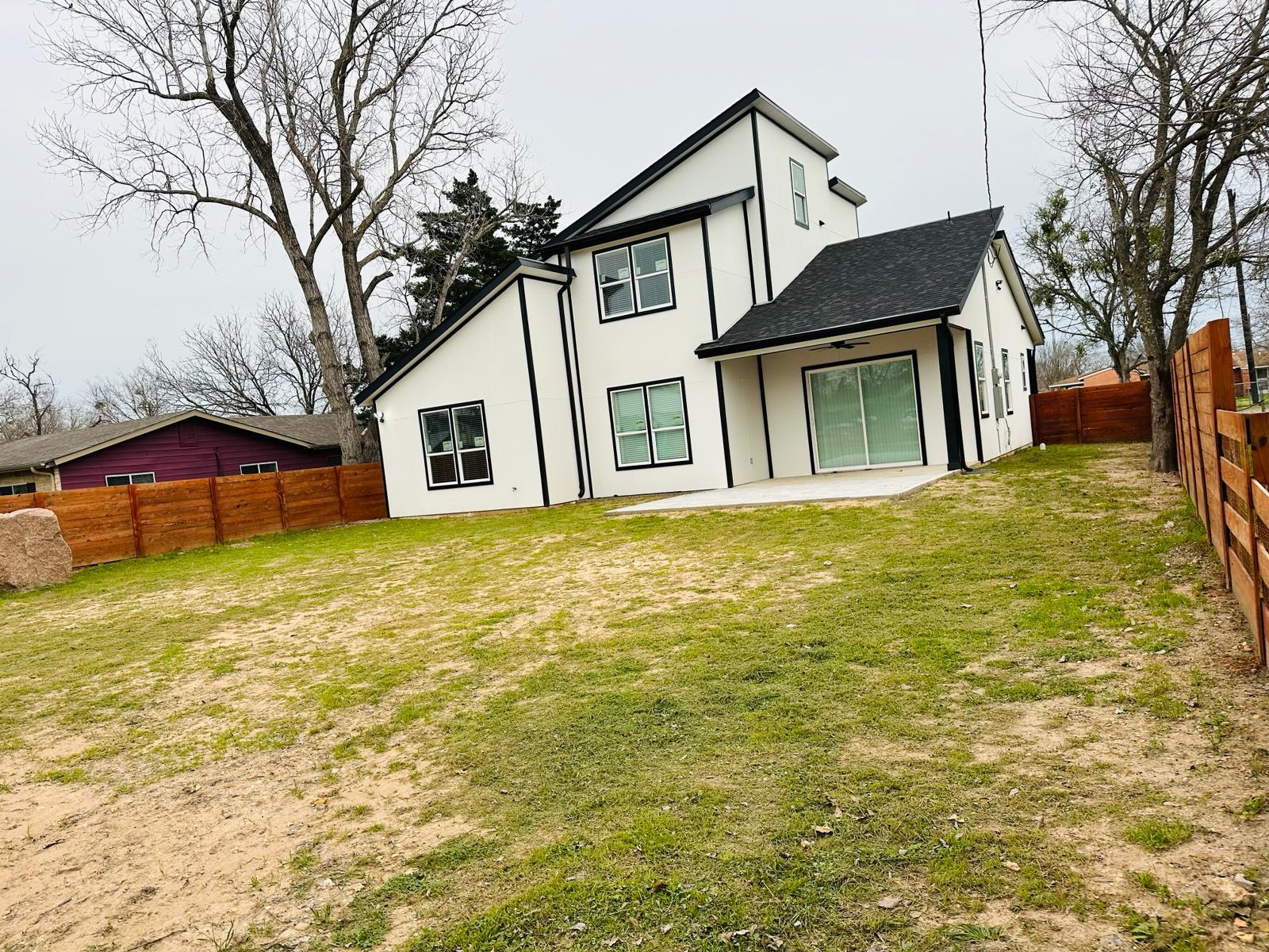 601 Ruddy St, Lockhart, TX 78644