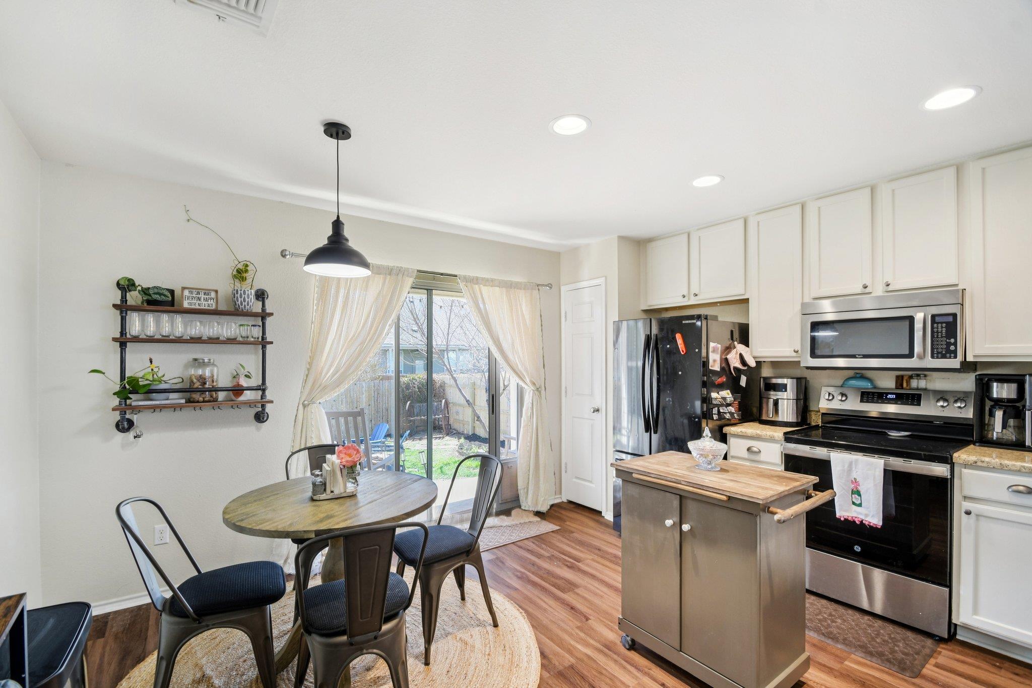 113 Mallard Ln, Leander, TX 78641