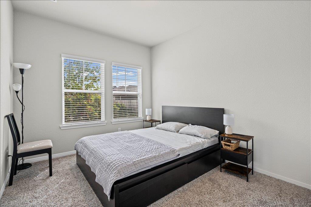 1642 Homestead Farms Dr, Round Rock, TX 78665