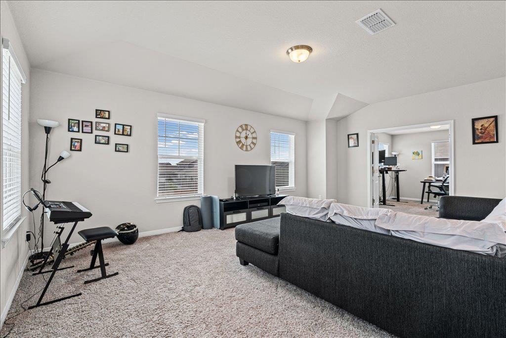 1642 Homestead Farms Dr, Round Rock, TX 78665