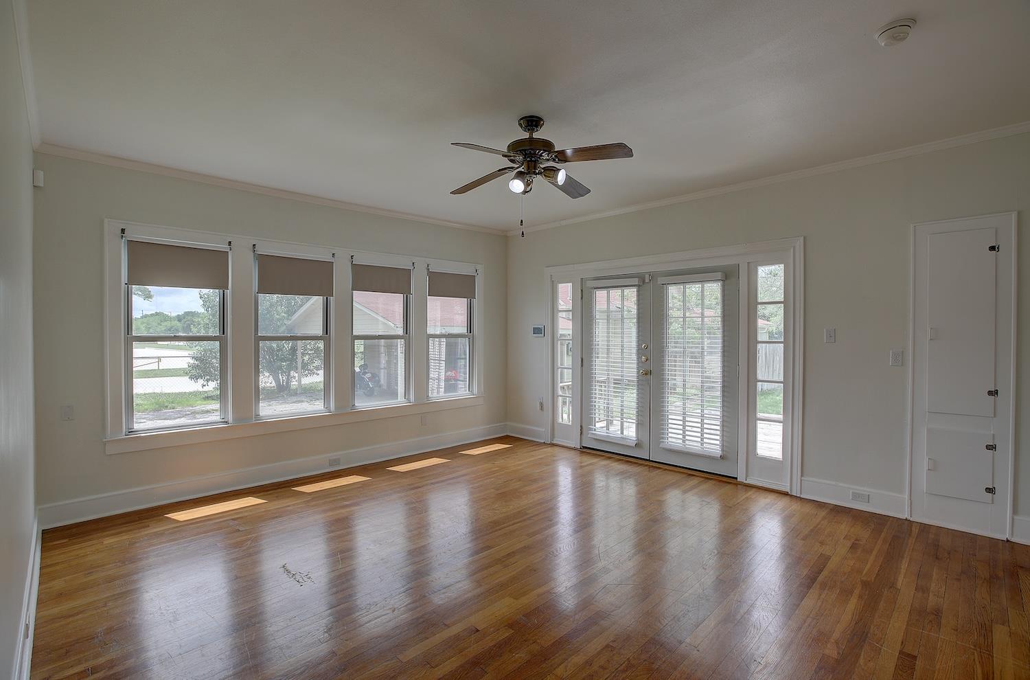 1708 Olive St, Georgetown, TX 78626