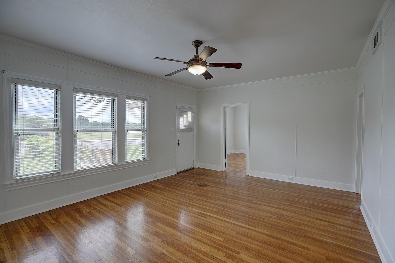 1708 Olive St, Georgetown, TX 78626