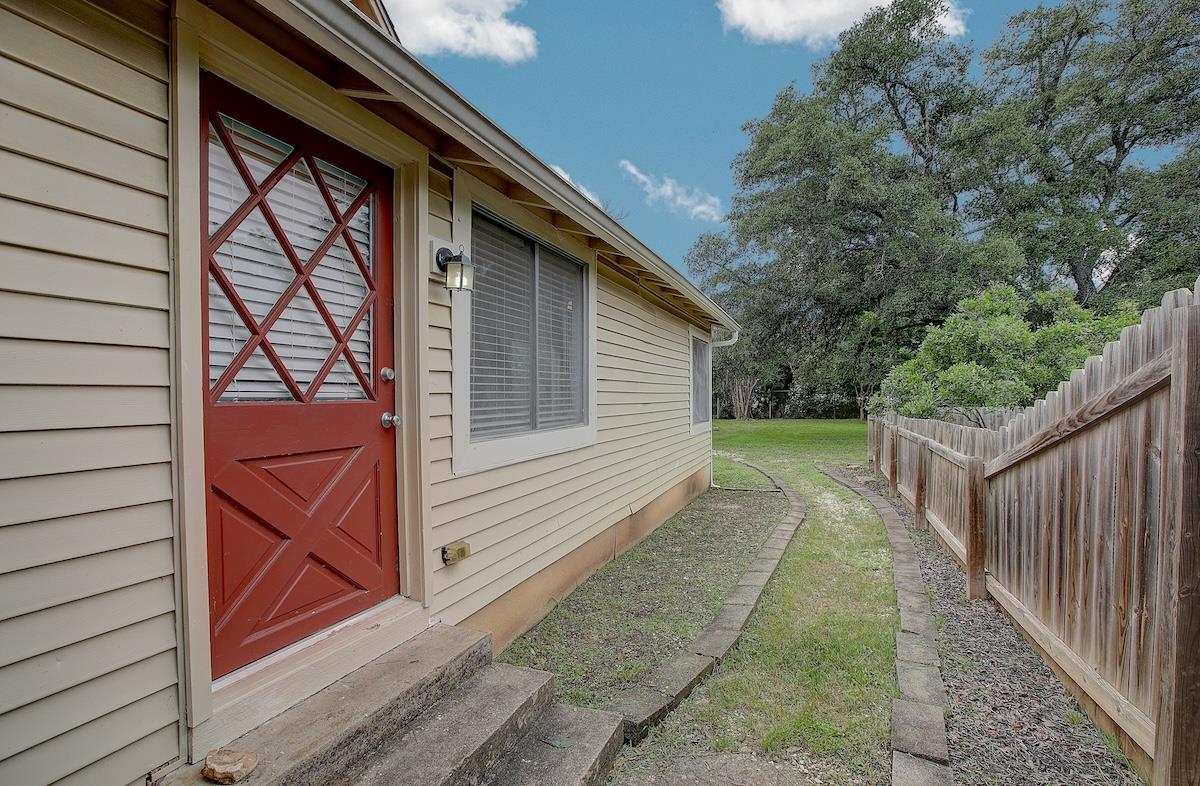 1708 Olive St, Georgetown, TX 78626