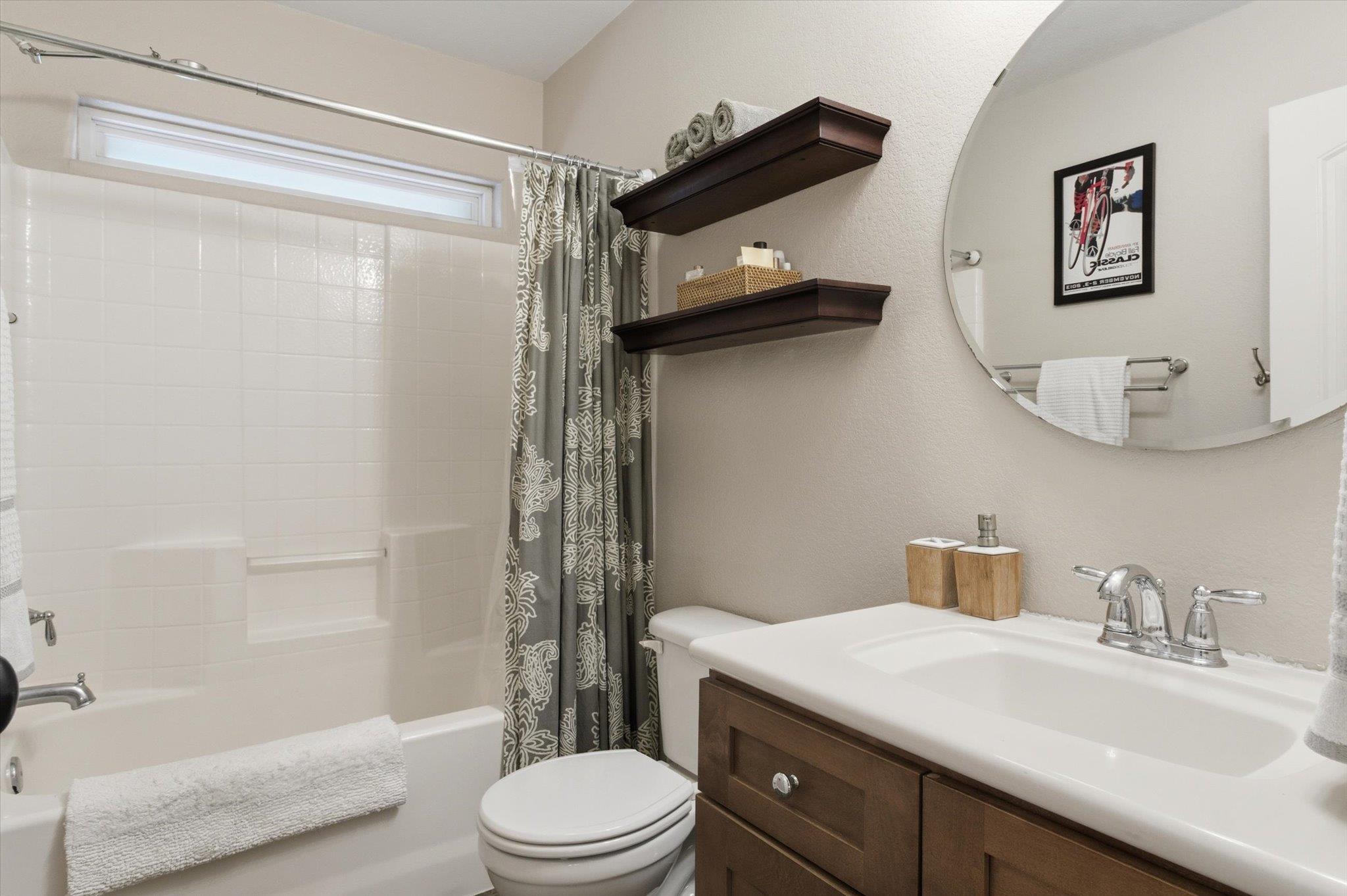 108 Quarry Crest Cir, San Marcos, TX 78666