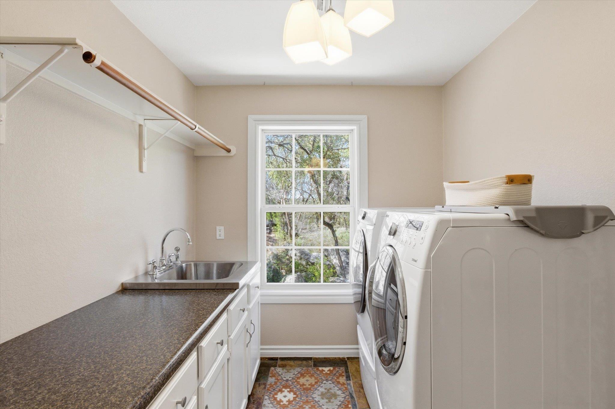 108 Quarry Crest Cir, San Marcos, TX 78666