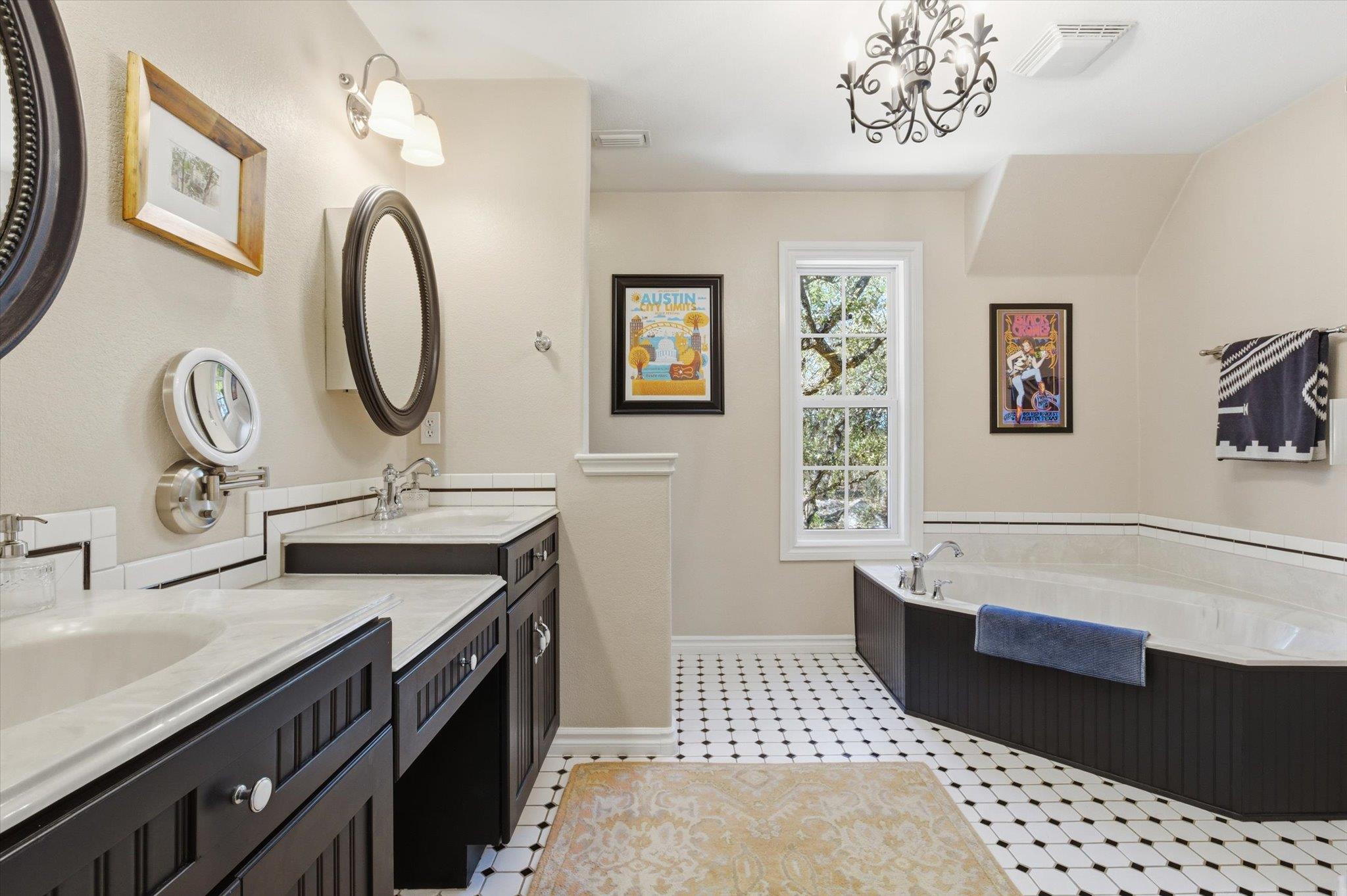 108 Quarry Crest Cir, San Marcos, TX 78666