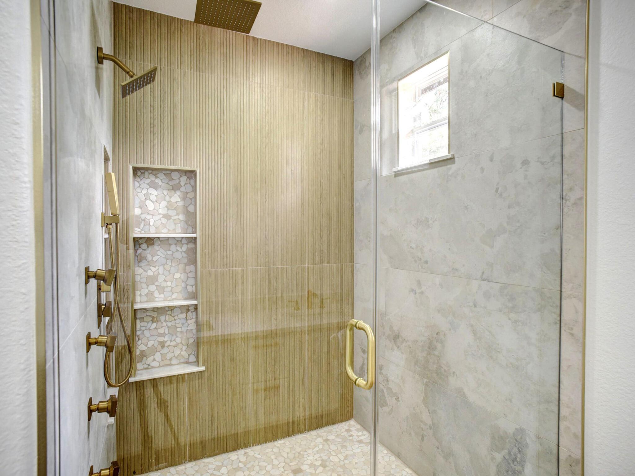 110 Mamalu, Bastrop, TX 78602