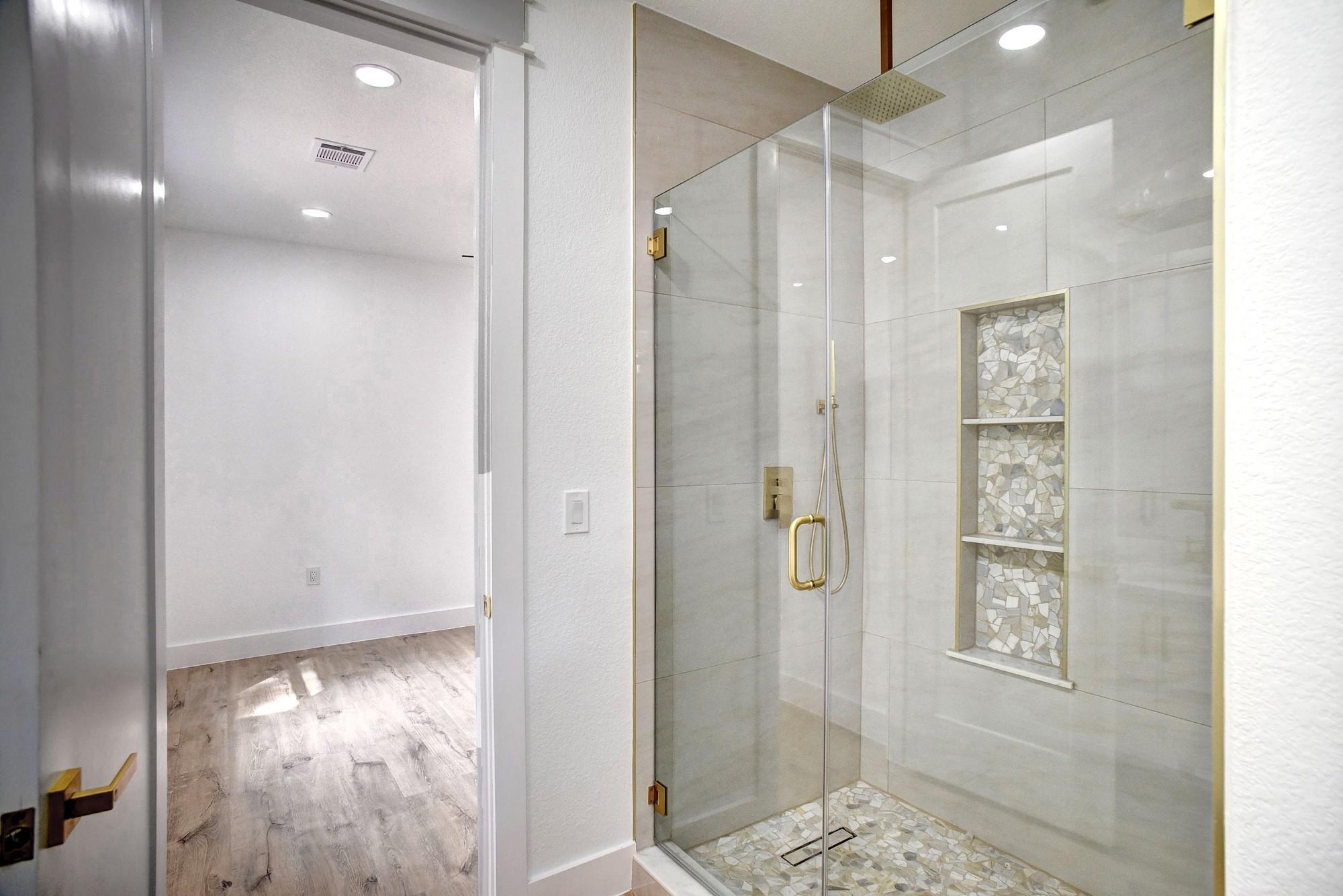 110 Mamalu, Bastrop, TX 78602